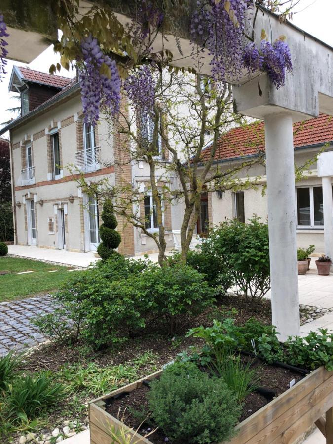 Le Jardin De Fresnes Bed & Breakfast Eksteriør bilde